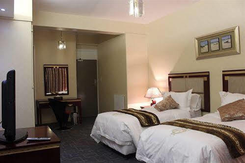 Chez Hotel Inn Johannesburg Esterno foto